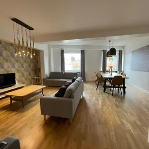  Apartment Boutique - Old Town 120m2 - Private Underground Parking -